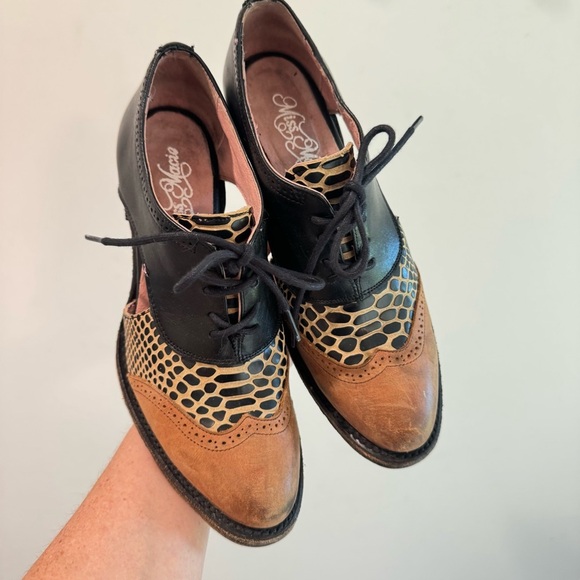 Miss Macie Wing & A Prayer Booties Size 7.5 - Picture 3 of 11